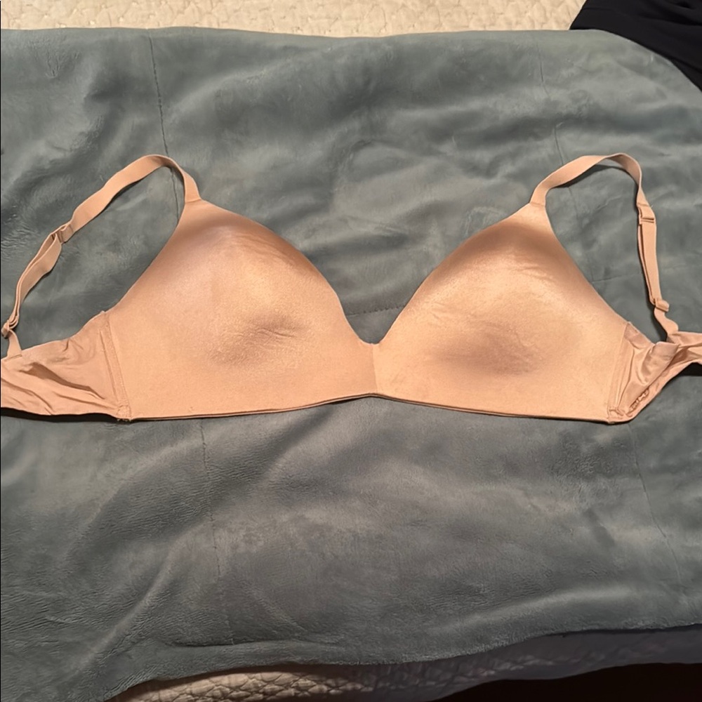 SKIMS Tan Seamless Triangle Bra Intimates